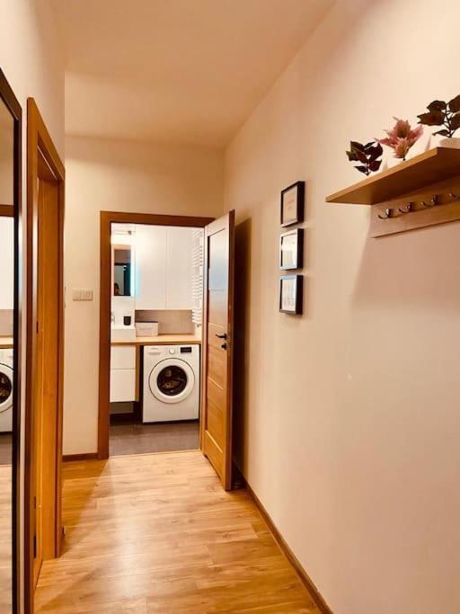 Spacious,Stylish And Comfortable 2 Room Apartment With Million Dollar View Varsóvia Exterior foto